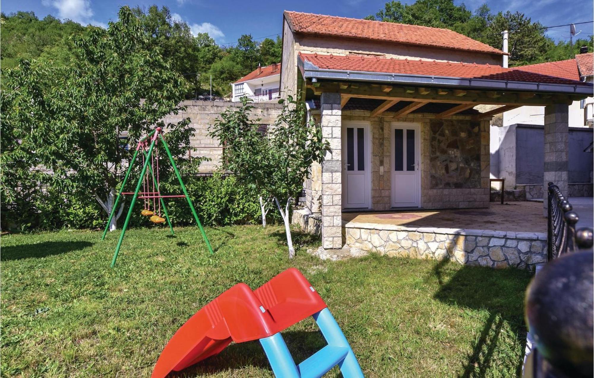 Nice Home In Grab With Wifi Dış mekan fotoğraf