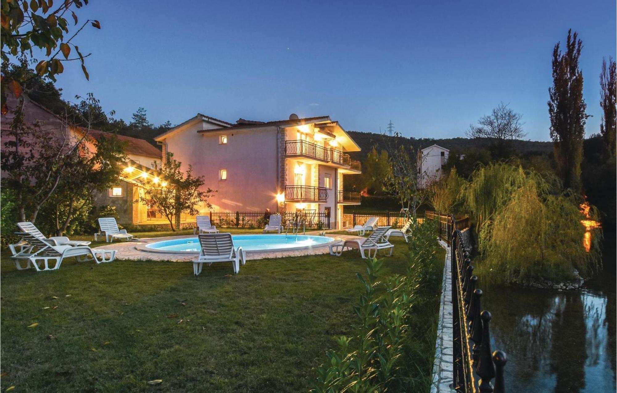 Nice Home In Grab With Wifi Dış mekan fotoğraf
